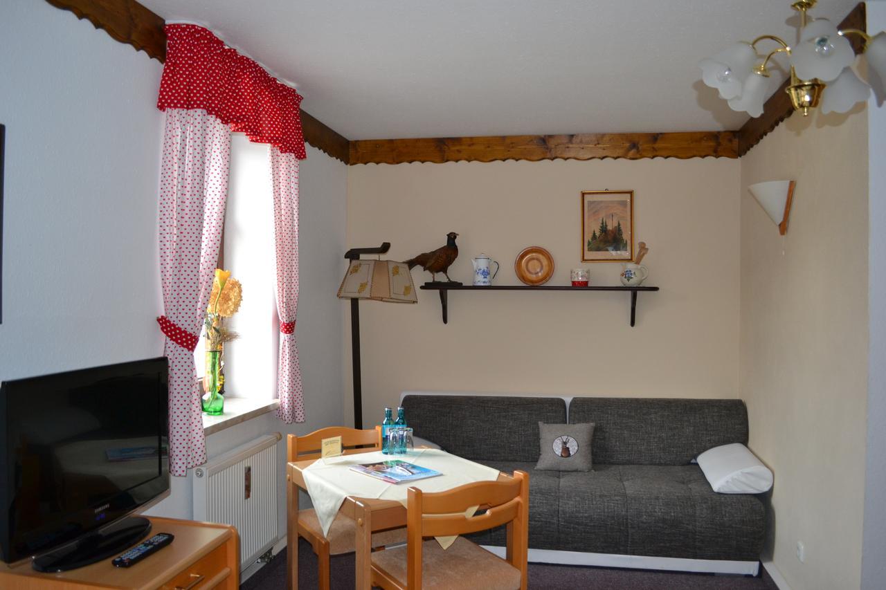 Elegant-Hotel "Zur Burg" Posterstein Kamer foto