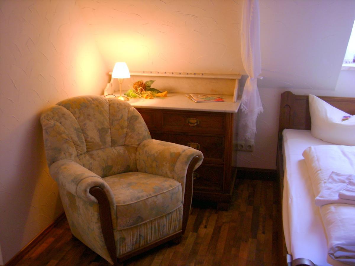 Elegant-Hotel "Zur Burg" Posterstein Kamer foto